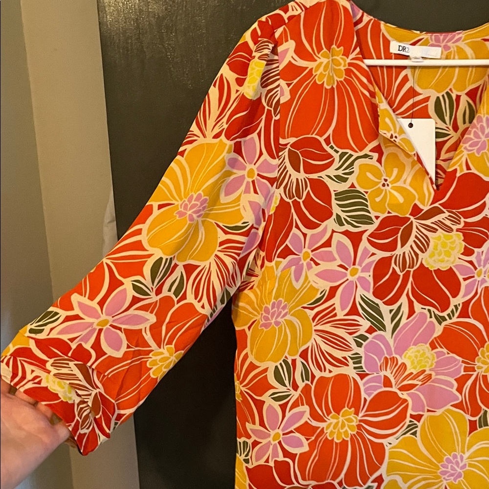 DR2 Bold Floral V-Neck Blouse in Red, Yellow & Pink - Picture 2 of 3